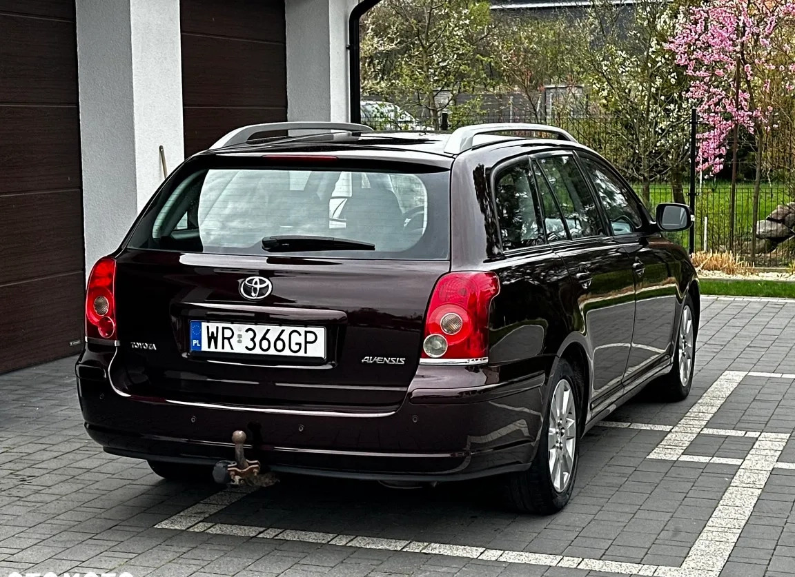 Toyota Avensis cena 19900 przebieg: 260000, rok produkcji 2007 z Radom małe 497